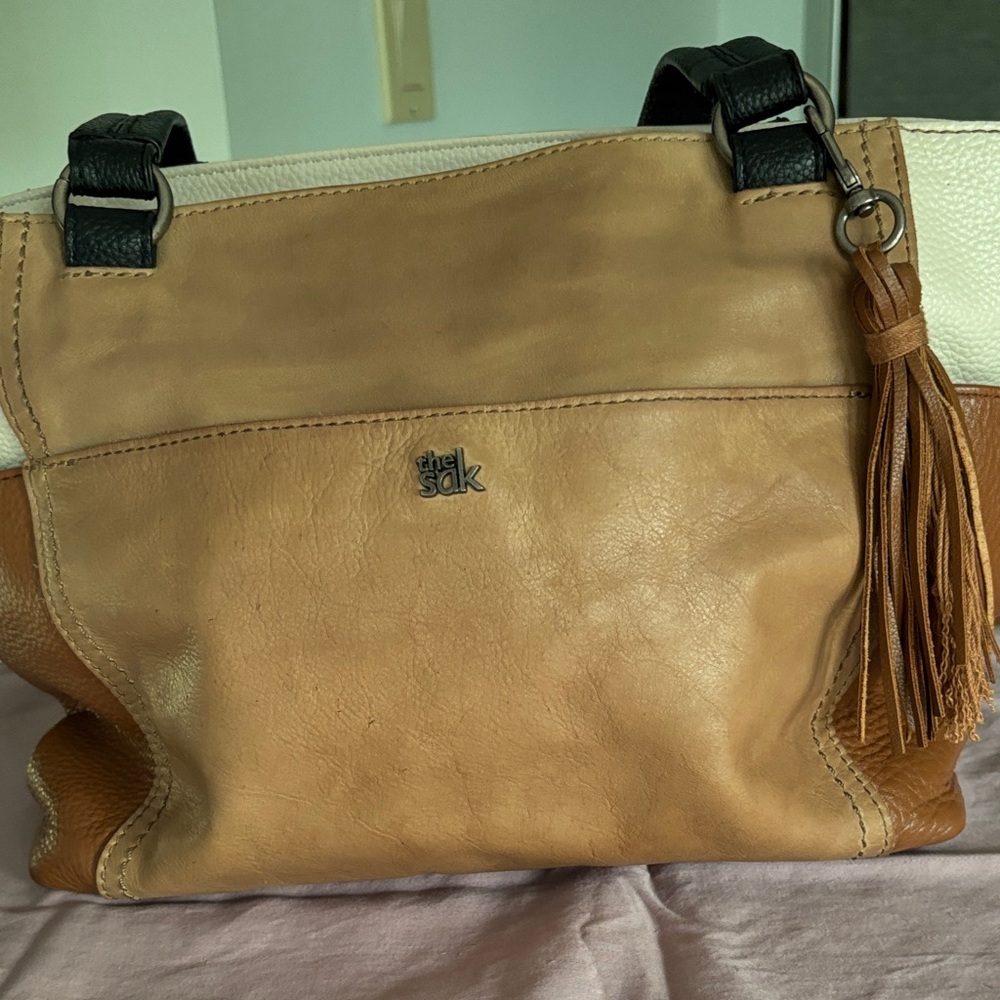 The Sak Cream and Tan Shoulder Bag